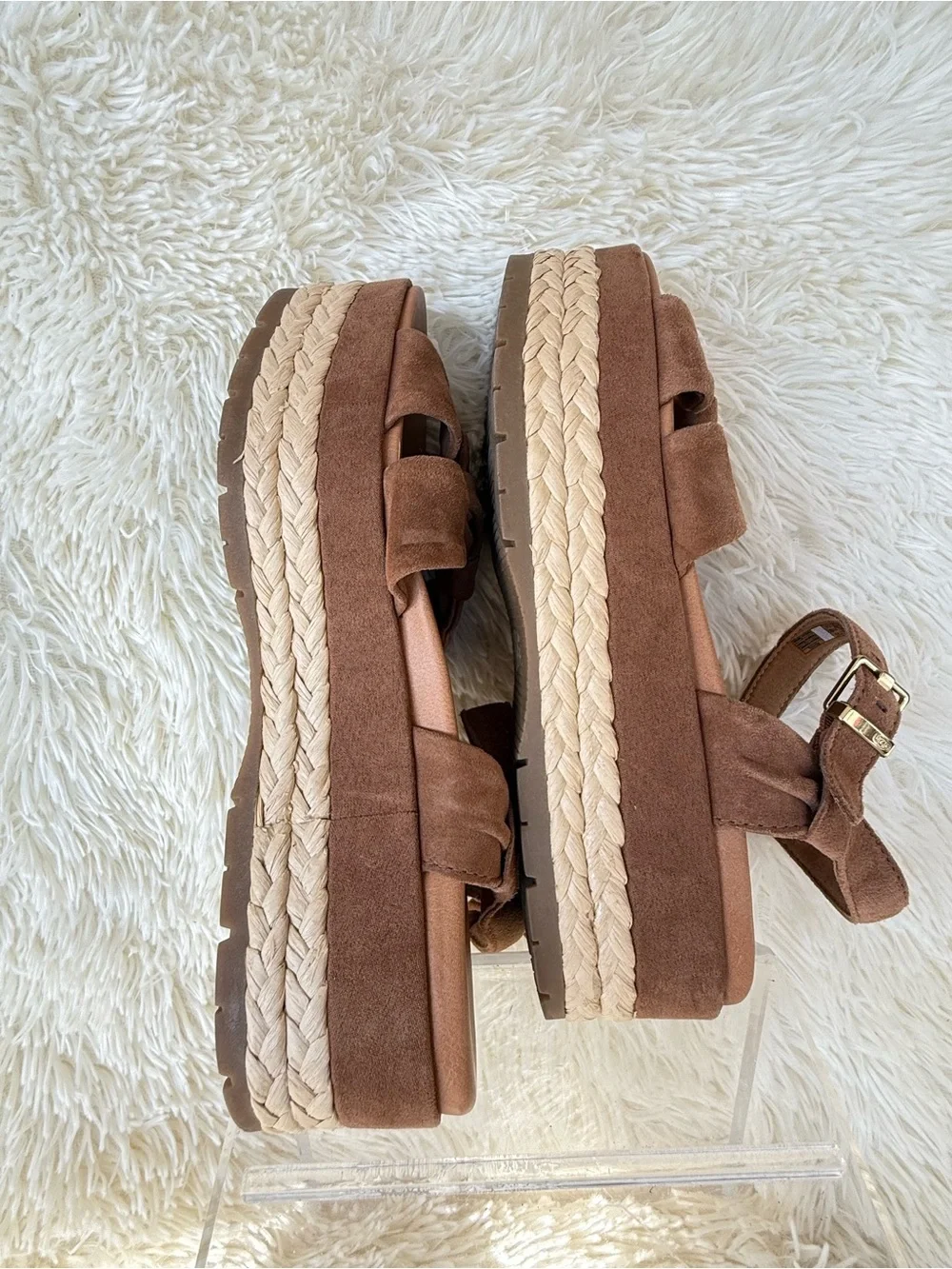 UGG neusch women